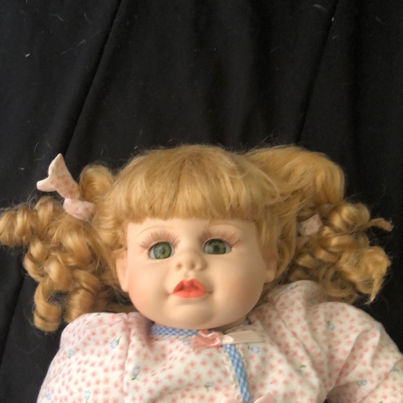 Porcelain Doll - Picture 2 of 3